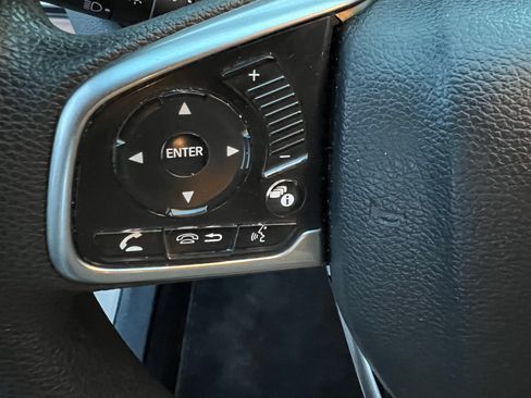 Used 2017 Honda CR-V EX image 15