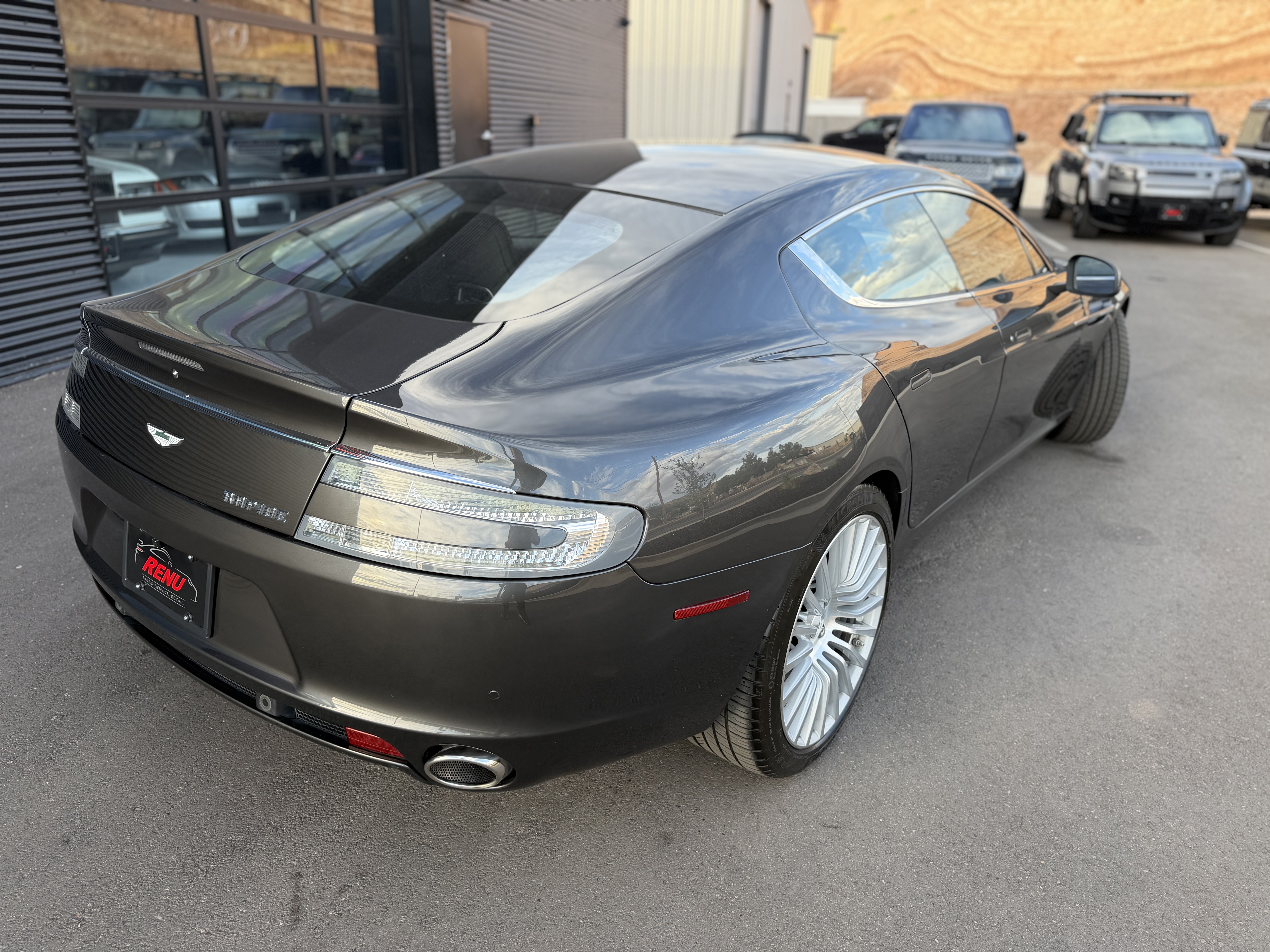 Used 2011 Aston Martin Rapide RWD image 7