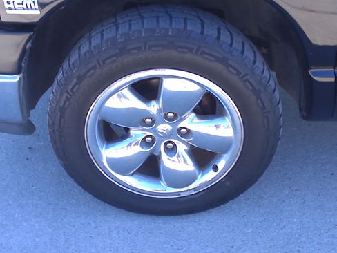 Used 2005 Dodge Ram 1500 Truck SLT image 28