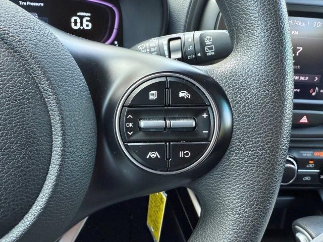 Used 2023 Kia Soul LX FWD image 15