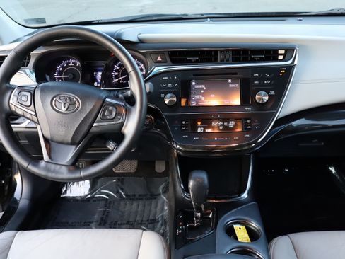 Used 2013 Toyota Avalon XLE Touring image 17