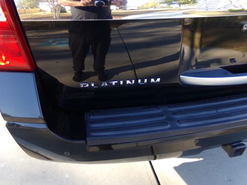 Used 2015 Ford Expedition Platinum image 9