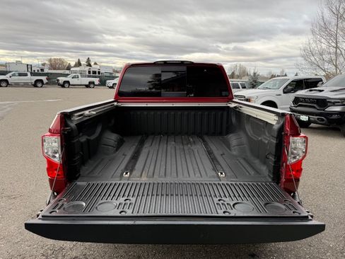 Used 2017 Nissan Titan PRO-4X image 5