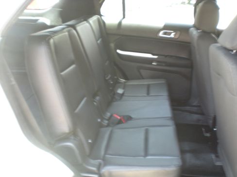 Used 2017 Ford Explorer 4WD Police Interceptor image 6