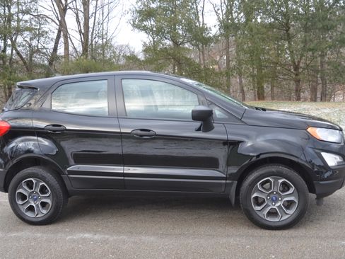 Used 2021 Ford EcoSport S image 6