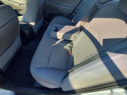 Used 2012 Hyundai Sonata image 7