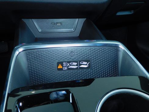 New 2026 Chevrolet Equinox LT image 23