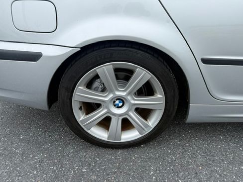 Used 2003 BMW 325i Sedan RWD image 29