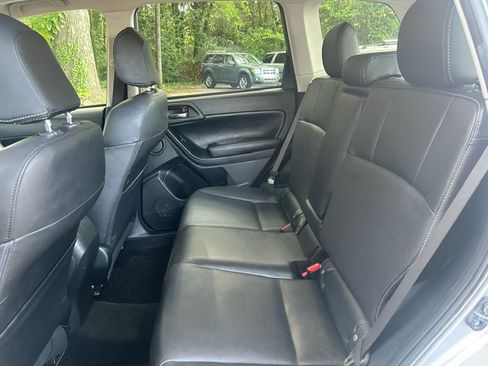Used 2015 Subaru Forester 2.5i Limited AWD/4WD image 24