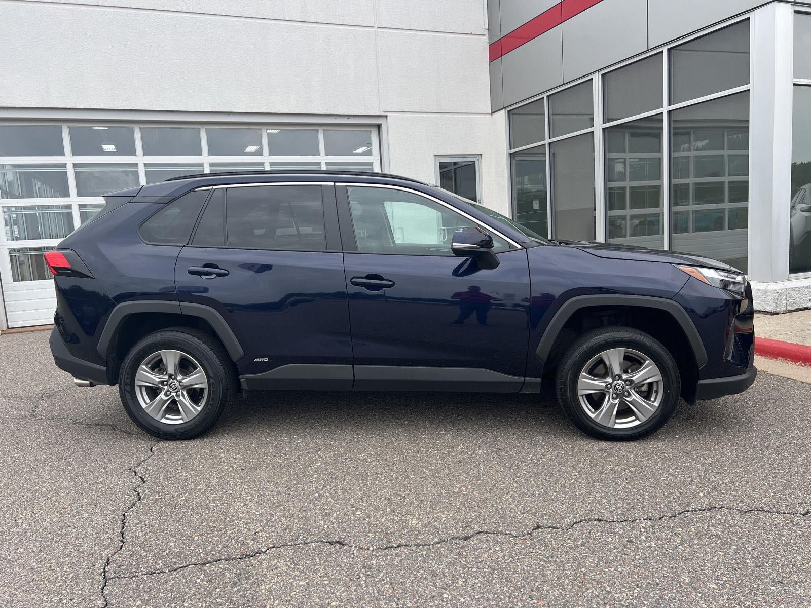 Used 2024 Toyota RAV4 XLE AWD/4WD image 20