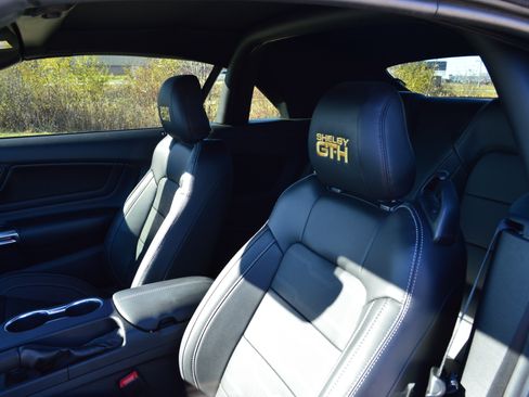 Used 2022 Ford Mustang GT Premium image 6