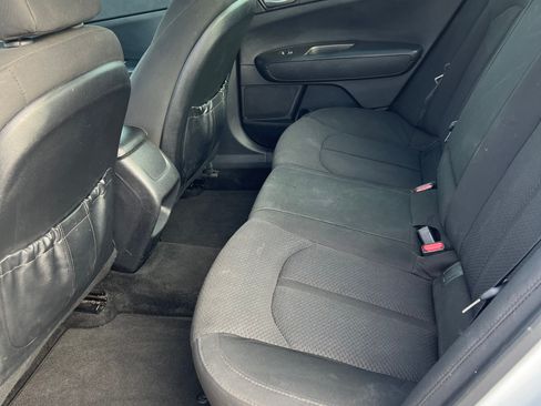 Used 2018 Kia Optima LX FWD image 11