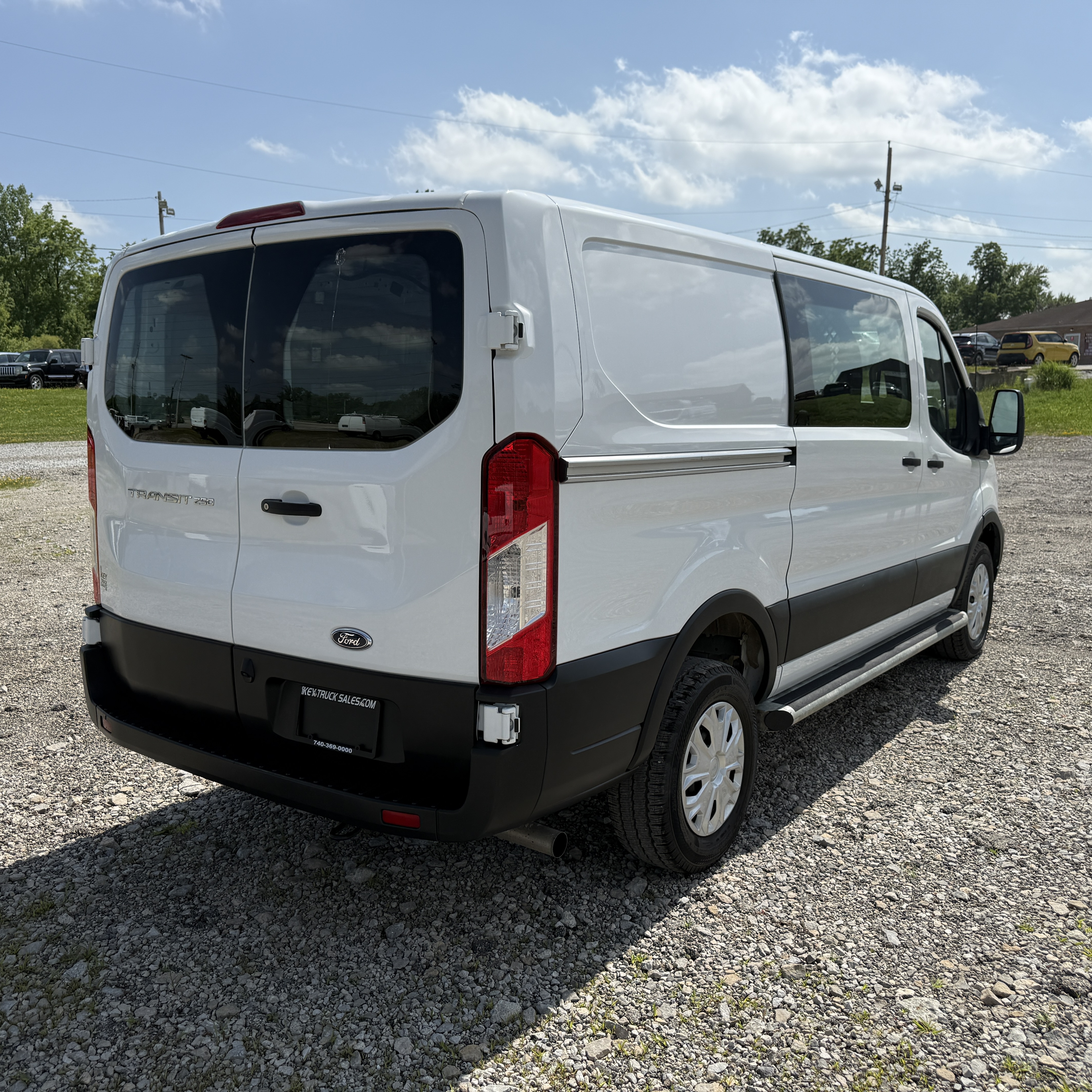Used 2024 Ford Transit 250 Low Roof RWD image 3