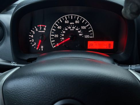 Used 2020 Nissan NV200 SV image 12