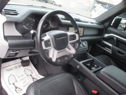 Used 2023 Land Rover Defender 110 SE AWD/4WD image 7