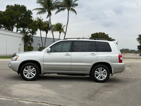Used 2006 Toyota Highlander Sport image 2