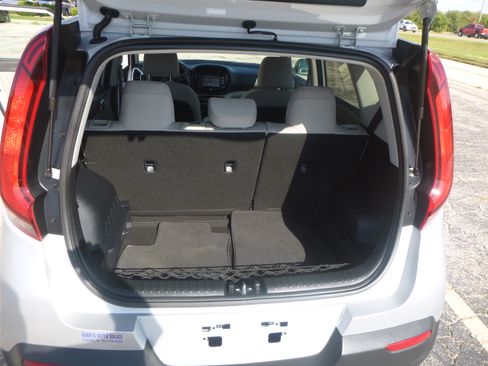 Used 2020 Kia Soul LX FWD Hatchback 2.0L 4-Cyl image 16