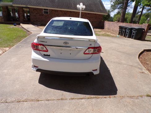 Used 2013 Toyota Corolla S Plus image 7