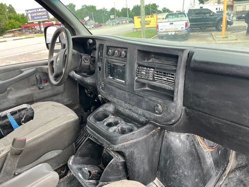 Used 2008 Chevrolet Express 2500 UNAVAIL RWD image 14
