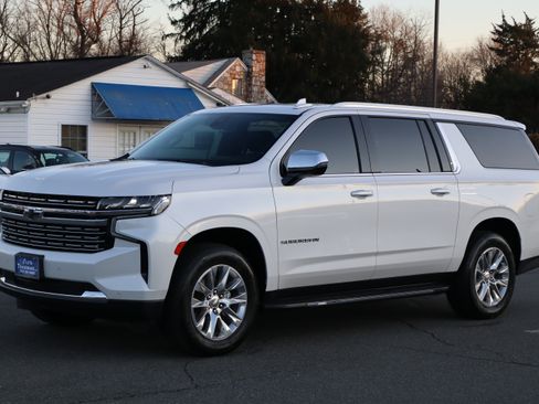 Used 2021 Chevrolet Suburban Premier image 5