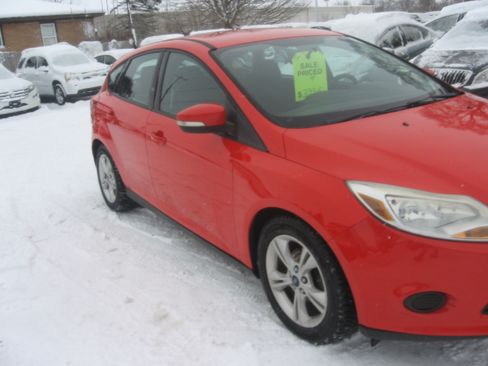 Used 2013 Ford Focus SE image 3