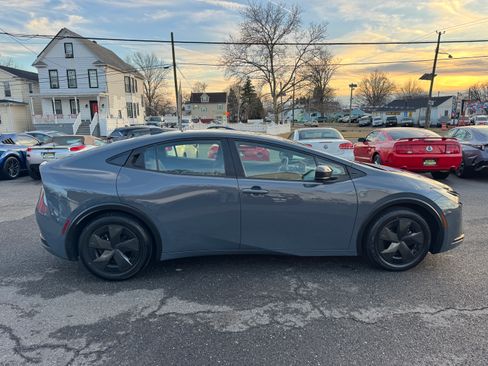Used 2024 Toyota Prius LE image 21
