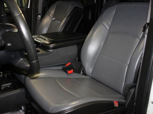 Used 2024 RAM 2500 4x4 Crew Cab Tradesman image 17
