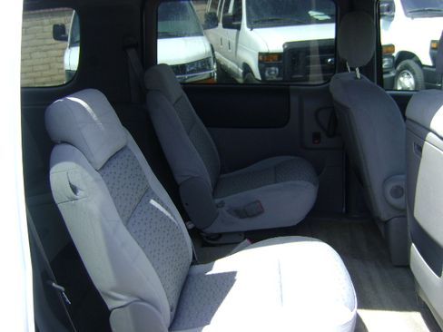 Used 2008 Chevrolet Uplander LS Minivan 4D FWD image 7