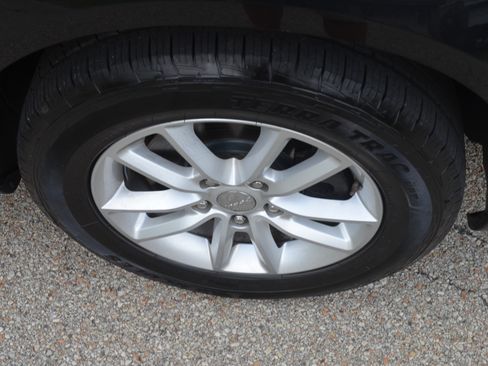 Used 2019 Dodge Grand Caravan SXT FWD image 27