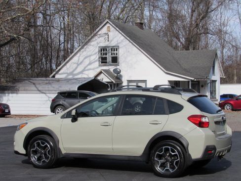Used 2013 Subaru XV Crosstrek 2.0i Limited image 9