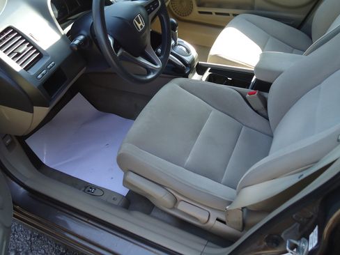 Used 2009 Honda Civic LX Sedan image 7