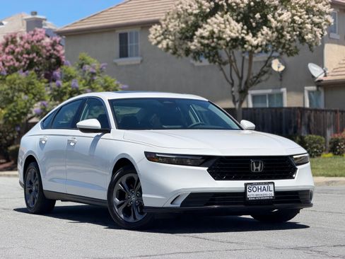 Used 2024 Honda Accord EX image 6