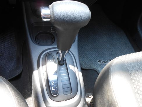 Used 2010 Hyundai Accent GL image 15