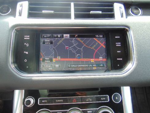 Used 2015 Land Rover Range Rover Sport image 22