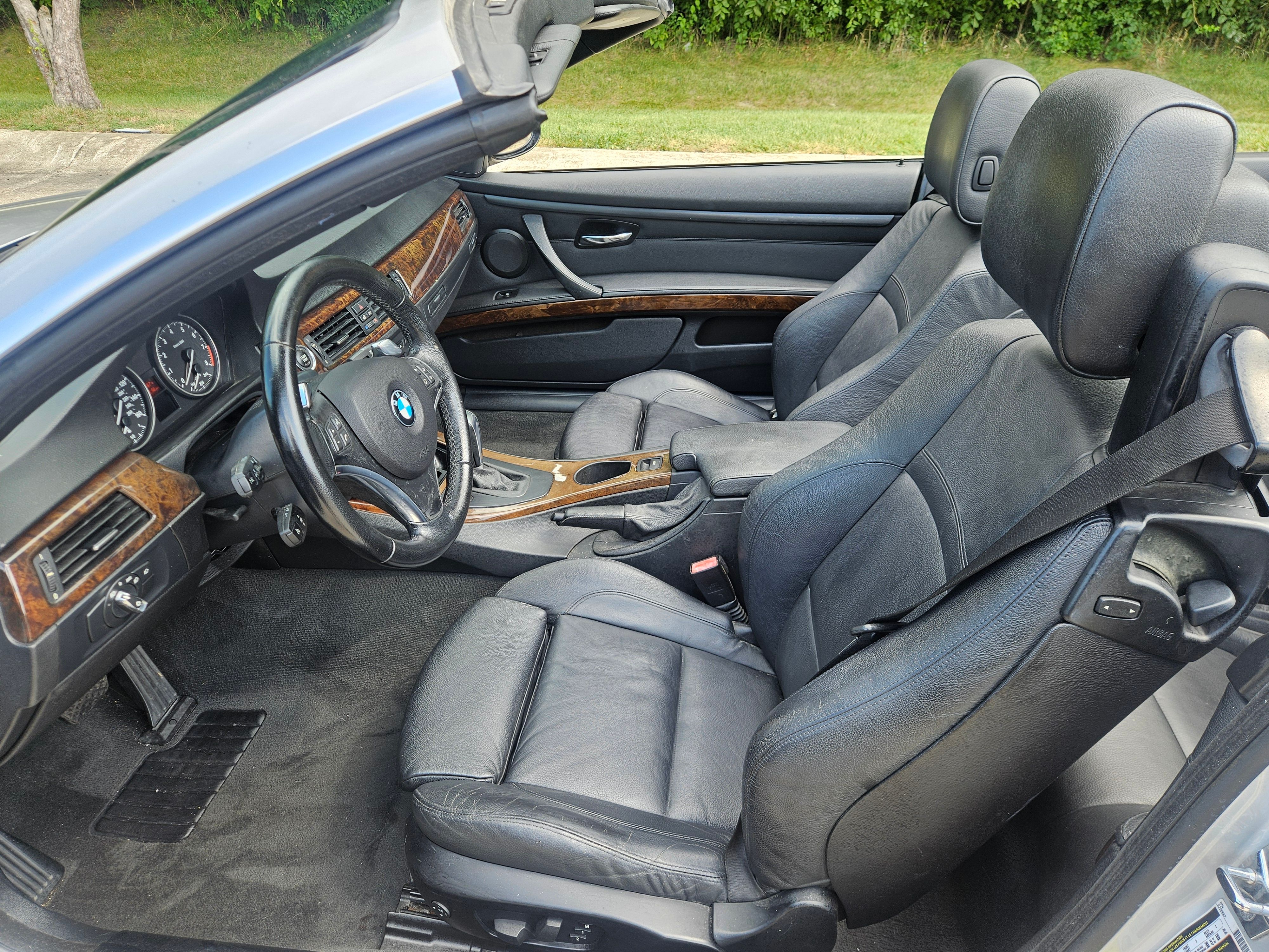 Used 2009 BMW 335i Convertible RWD image 10