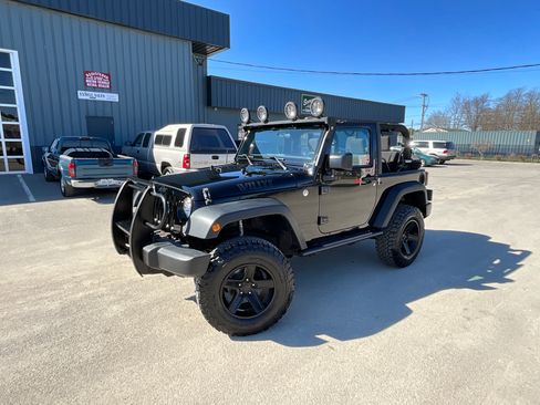 Used 2016 Jeep Wrangler Sport AWD/4WD image 1