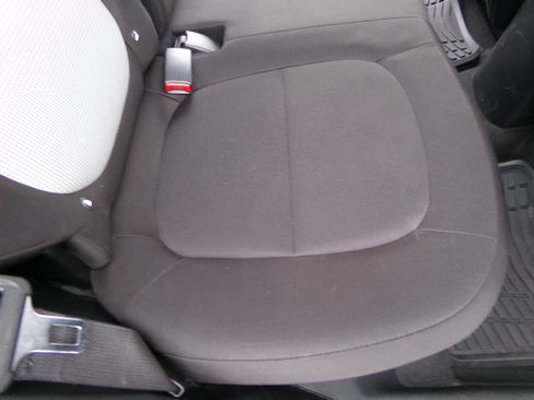 Used 2016 Kia Soul image 11