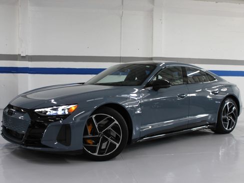 Used 2023 Audi RS e-tron GT image 2