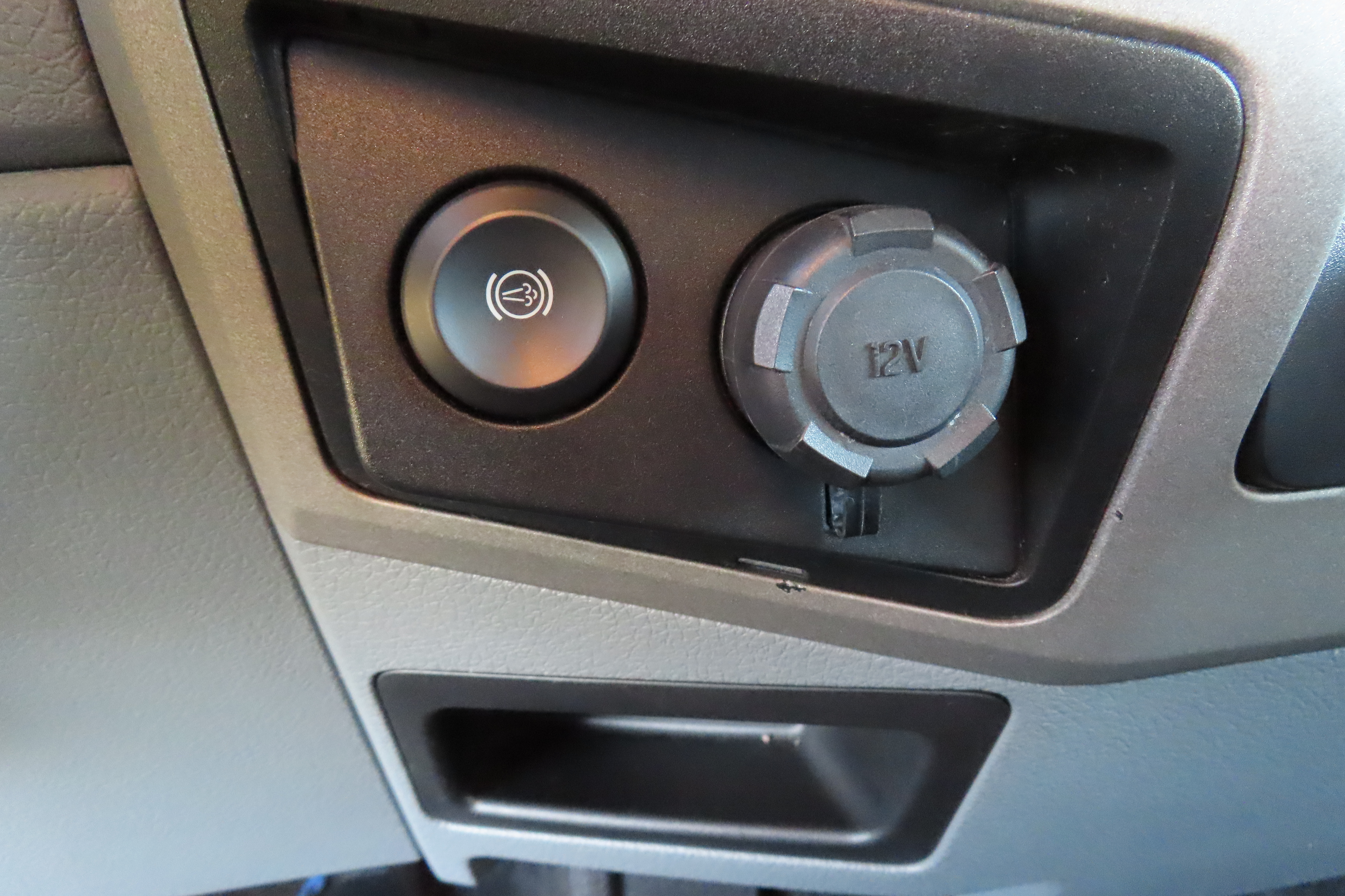 Used 2016 Ford F350 4x4 Crew Cab Super Duty image 10