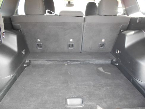 Used 2020 Jeep Cherokee FWD Latitude Plus image 5