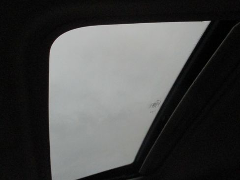 Used 2015 Ford Fiesta SE image 11