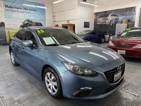 Used 2015 MAZDA MAZDA3 i Sport Sedan FWD image 10