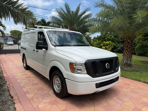 Used 2019 Nissan NV 1500 RWD image 3