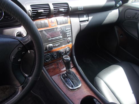 Used 2007 Mercedes-Benz C 280 4MATIC Sedan image 8