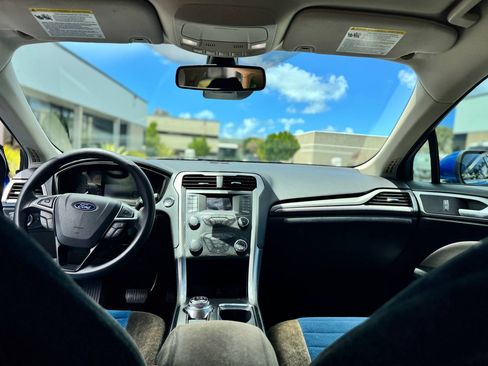 Used 2020 Ford Fusion S FWD image 9
