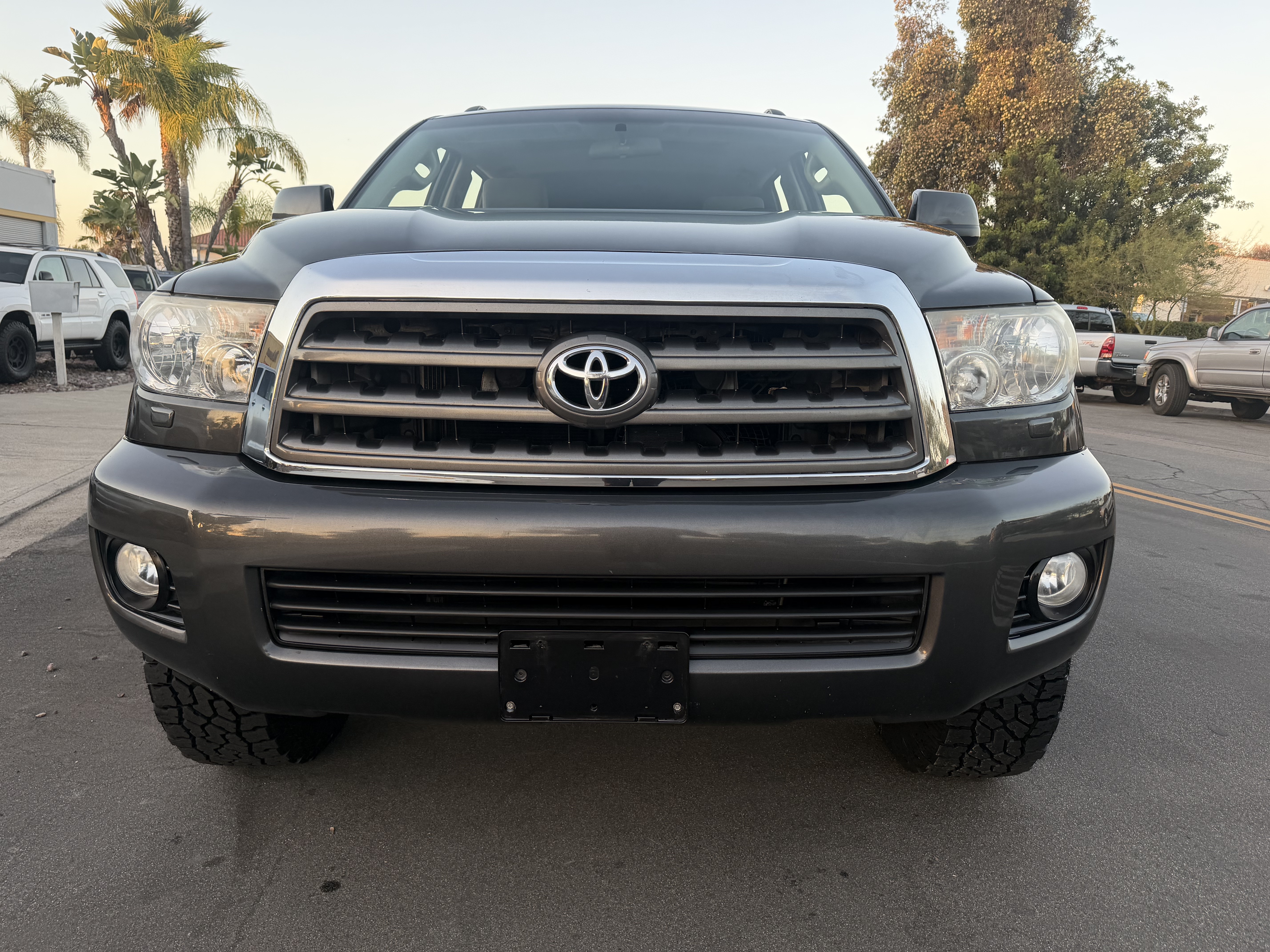 Used 2012 Toyota Sequoia 4WD image 9