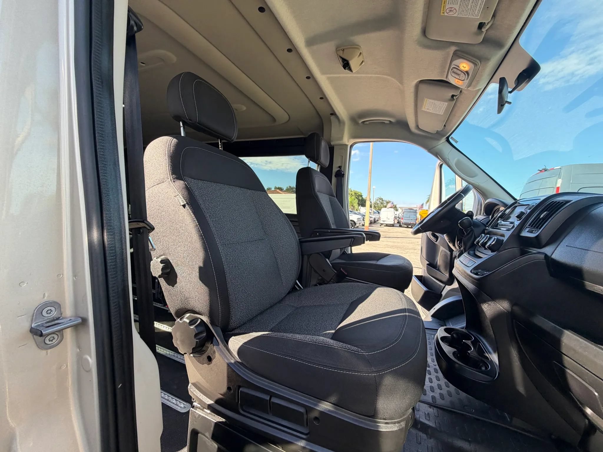 Used 2018 RAM ProMaster 1500 FWD image 19