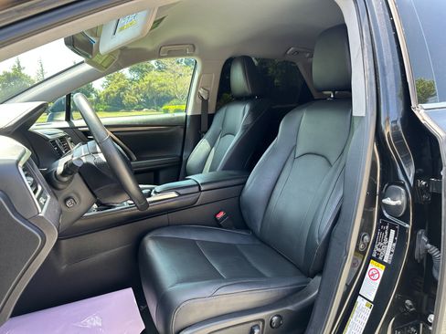 Used 2017 Lexus RX 350 image 7