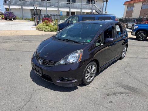Used 2013 Honda Fit Sport image 3