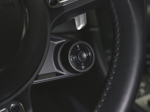 Used 2022 Porsche 718 Cayman S image 8